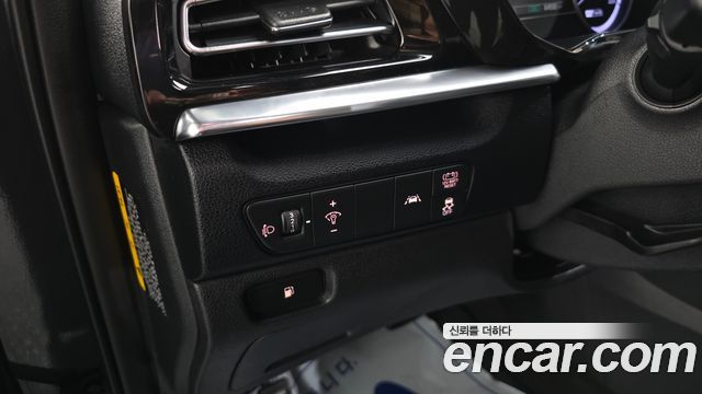 Kia Niro 1.6 HEV Prestige 2020 — фото 27