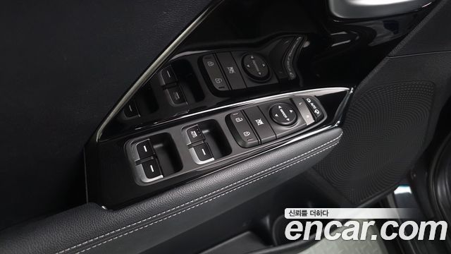 Kia Niro 1.6 HEV Prestige 2020 — фото 30