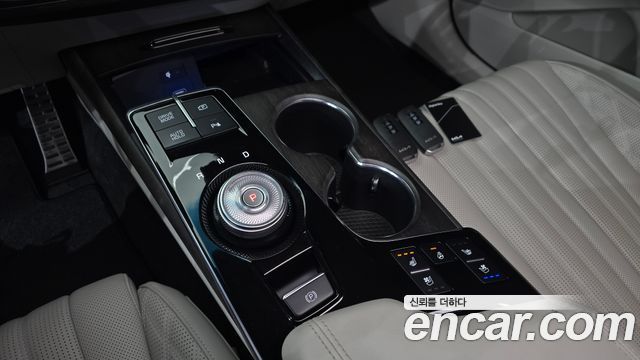 Kia K8 2.5 Gasoline 2WD Signature 2023 — фото 9