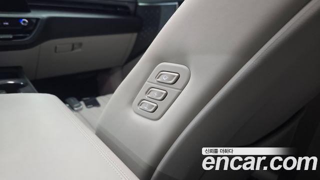 Kia K8 2.5 Gasoline 2WD Signature 2023 — фото 17