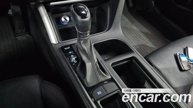 Hyundai Sonata (LF) LPI Premium Special 2015 — фото 9