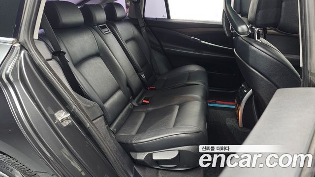 BMW 5 Series GT (F07) GT 30d 2012 — фото 11