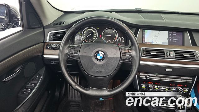 BMW 5 Series GT (F07) GT 30d 2012 — фото 12