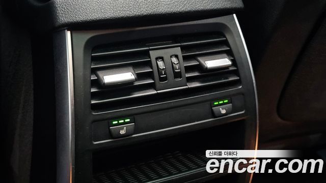 BMW 5 Series GT (F07) GT 30d 2012 — фото 16
