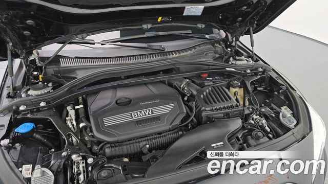 BMW 1 Series (F40) 120i Sports 2023 — фото 6