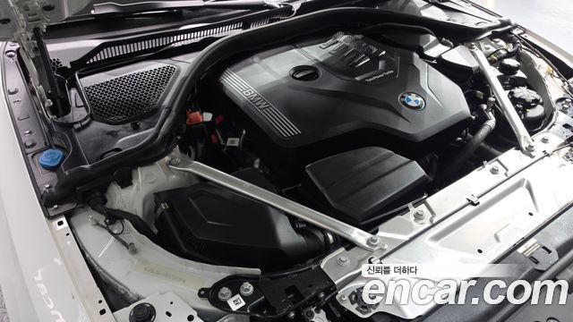BMW 4 Series (G22) 420i M Sport Performance Gran Coupe 2024 — фото 6