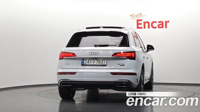 Audi Q5 (FY) 40 TDI Quattro Premium 2023 — фото 4