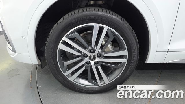 Audi Q5 (FY) 40 TDI Quattro Premium 2023 — фото 5