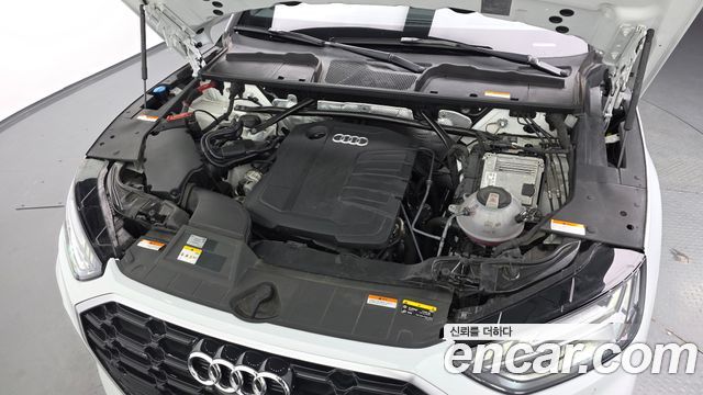 Audi Q5 (FY) 40 TDI Quattro Premium 2023 — фото 6