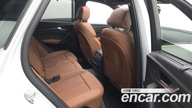 Audi Q5 (FY) 40 TDI Quattro Premium 2023 — фото 16