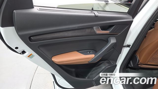 Audi Q5 (FY) 40 TDI Quattro Premium 2023 — фото 31