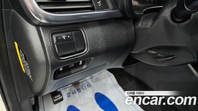 Kia K5 (II) 1.7 Diesel SX Prestige 2016 — фото 14