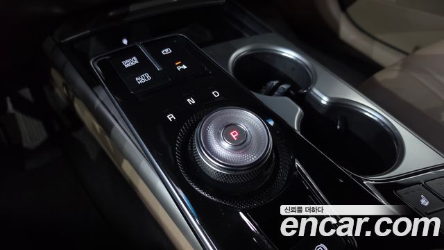 Kia K8 2.5 Gasoline 2WD Noblesse 2022 — фото 9