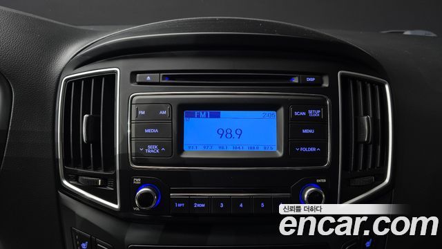 Hyundai Grand Starex 3-Seater VAN Smart 2017 — фото 14