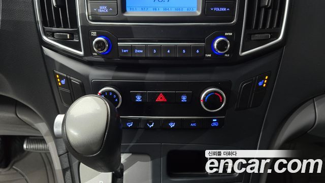 Hyundai Grand Starex 3-Seater VAN Smart 2017 — фото 15