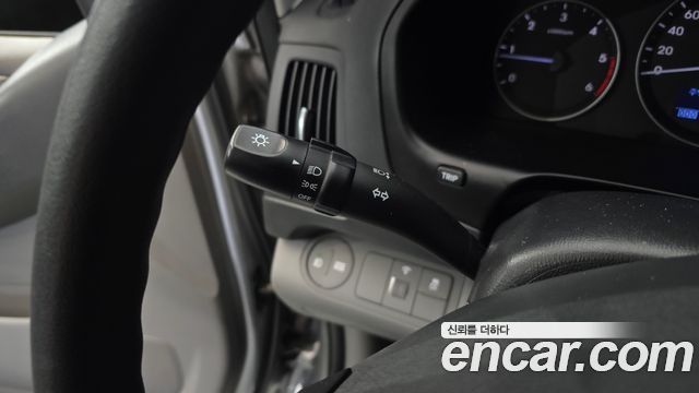 Hyundai Grand Starex 3-Seater VAN Smart 2017 — фото 16