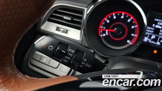 KG Mobility (SsangYong) Tivoli Armor Gear Plus 4WD 2019 — фото 18