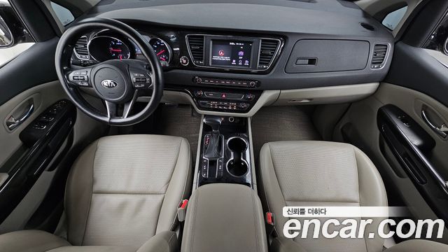 Kia Carnival 11-Seater Prestige 2019 — фото 7