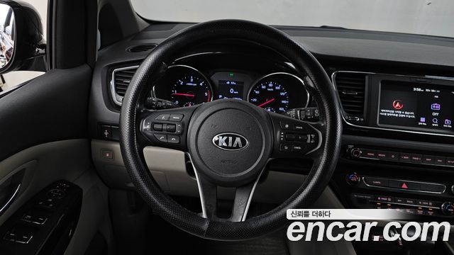 Kia Carnival 11-Seater Prestige 2019 — фото 13