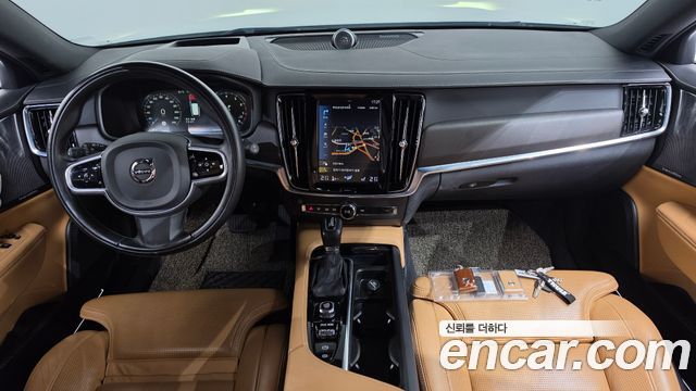 Volvo V90 Cross Country T5 Pro AWD 2019 — фото 7