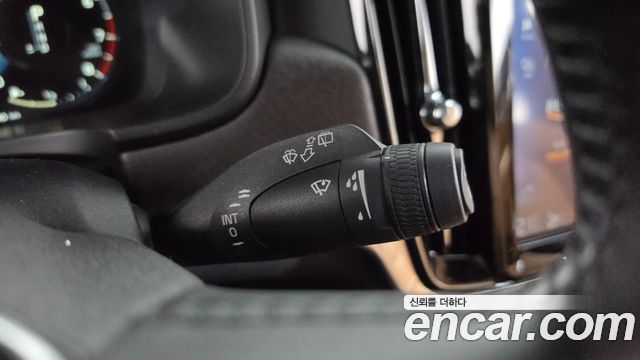 Volvo V90 Cross Country T5 Pro AWD 2019 — фото 15