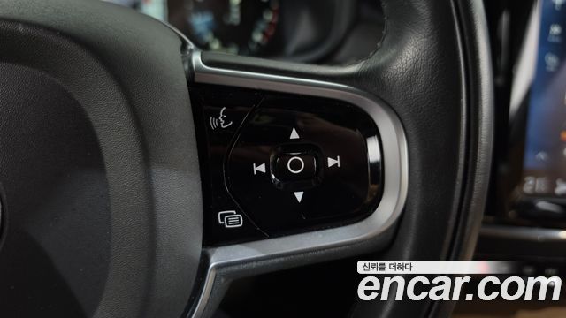 Volvo V90 Cross Country T5 Pro AWD 2019 — фото 17