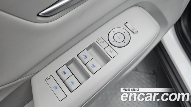 Hyundai Kona (SX2) Gasoline 1.6 Turbo 2WD Modern 2023 — фото 20