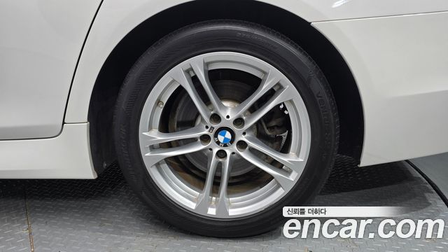 BMW 5 Series (F10) 528i M Aero Dynamic 2016 — фото 21