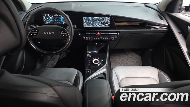 Kia Niro Prestige 2024 — фото 7