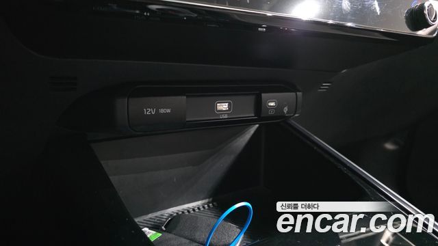Kia Niro Prestige 2024 — фото 31