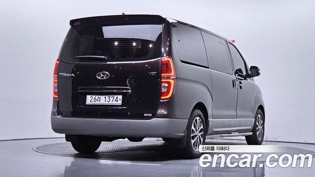 Hyundai Grand Starex 4WD Urban 9-Seater Exclusive 2019 — фото 2