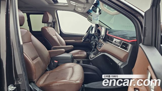 Hyundai Grand Starex 4WD Urban 9-Seater Exclusive 2019 — фото 15