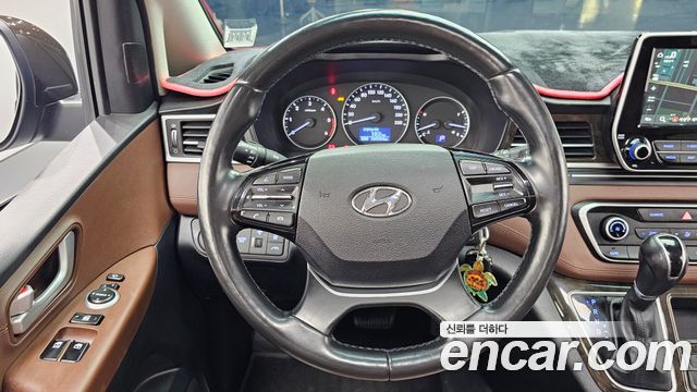 Hyundai Grand Starex 4WD Urban 9-Seater Exclusive 2019 — фото 17