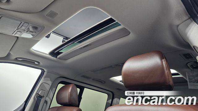 Hyundai Grand Starex 4WD Urban 9-Seater Exclusive 2019 — фото 23