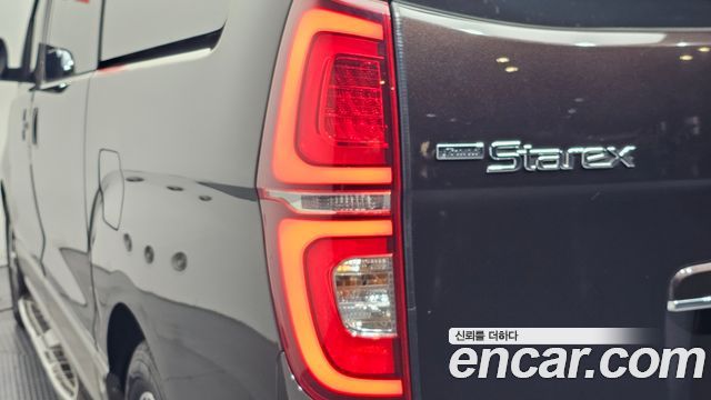 Hyundai Grand Starex 4WD Urban 9-Seater Exclusive 2019 — фото 29