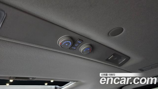 Hyundai Grand Starex 4WD Urban 9-Seater Exclusive 2019 — фото 36