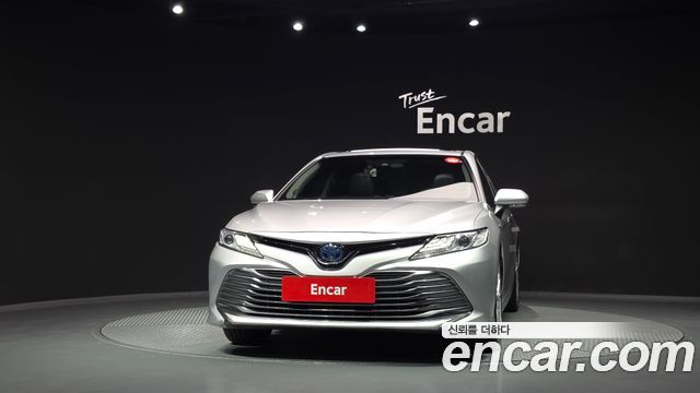 Toyota Camry (XV70) 2.5 XLE Hybrid 2018 — фото 3