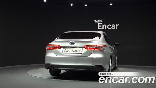 Toyota Camry (XV70) 2.5 XLE Hybrid 2018 — фото 4