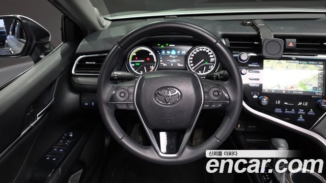 Toyota Camry (XV70) 2.5 XLE Hybrid 2018 — фото 13