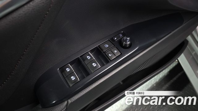 Toyota Camry (XV70) 2.5 XLE Hybrid 2018 — фото 19