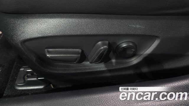 Toyota Camry (XV70) 2.5 XLE Hybrid 2018 — фото 32