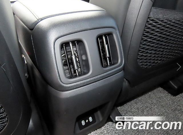 Hyundai Tucson (NX4) Gasoline 1.6 Turbo 2WD Premium 2025 — фото 21