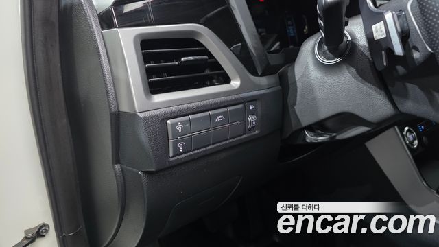 KG Mobility (SsangYong) Beautiful Korando Diesel 1.6 2WD C5 Plus 2022 — фото 18