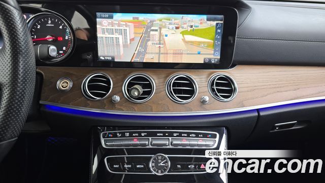Mercedes-Benz E-Class (W213) E220d Exclusive 2017 — фото 12
