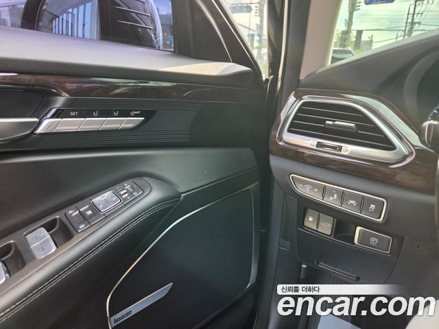 Genesis EQ900 3.8 GDI AWD Premium Luxury 2018 — фото 10
