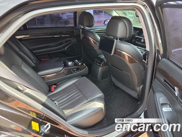 Genesis EQ900 3.8 GDI AWD Premium Luxury 2018 — фото 20