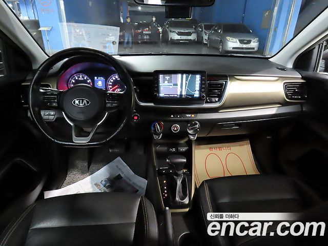 Kia Stonic 1.4 Trendy 2020 — фото 5