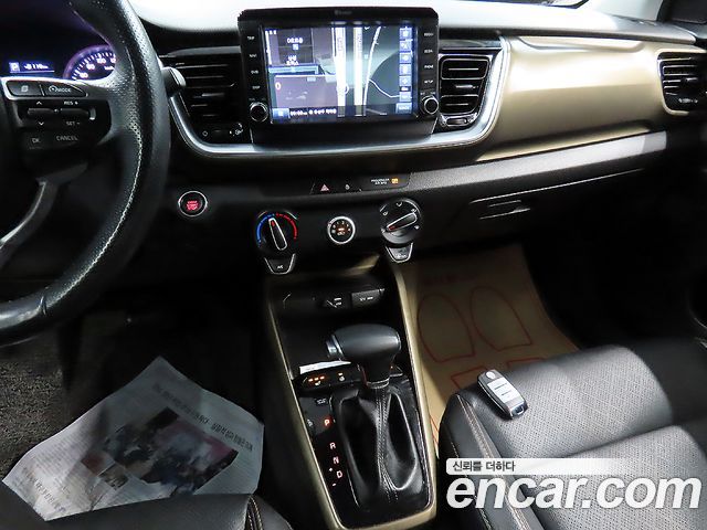 Kia Stonic 1.4 Trendy 2020 — фото 15