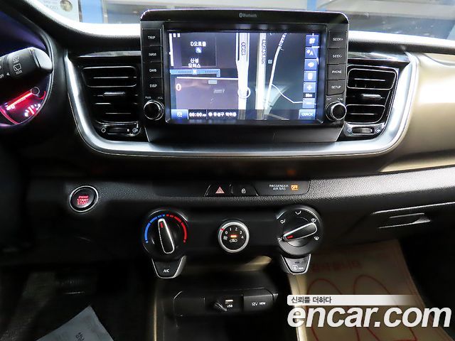 Kia Stonic 1.4 Trendy 2020 — фото 16