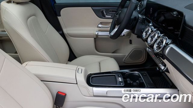Mercedes-Benz GLB-Class (X247) GLB200 d 2025 — фото 9